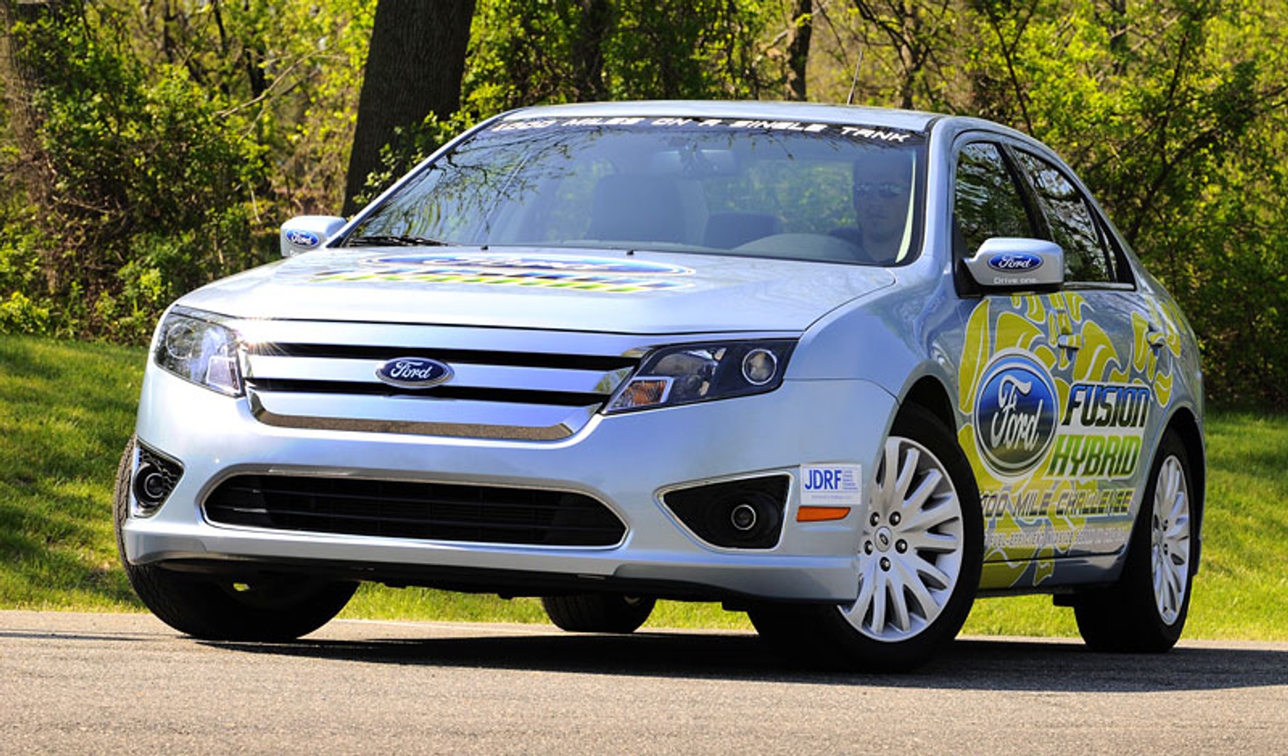 Ford Fusion Hybrid – hybrydowy sedan o rekordowym zasięgu