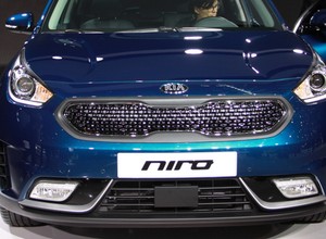 Kia Niro - na podbój rynku crossoverów (Targi Genewa 2016)