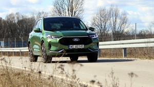 Ford Kuga 2.5 FHEV ST-Line X – to mógłby być wzór rodzinnego SUV-a