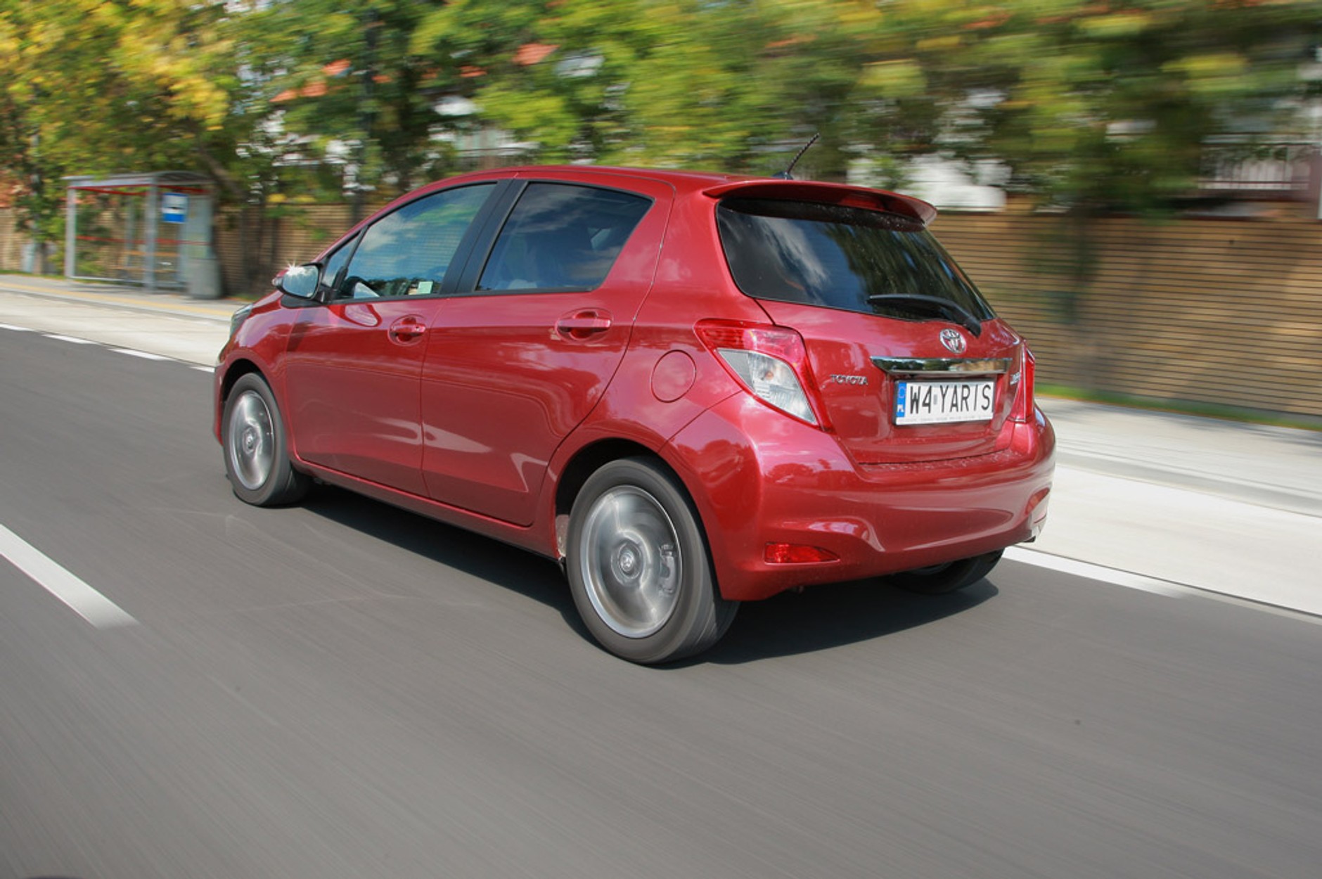 Test nowej Toyoty Yaris, radzimy którą wersję wybrać automat czy manual?