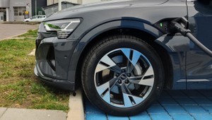 Takich samochodów elektrycznych szukamy najczęściej. TOP 20 modeli z dotacją