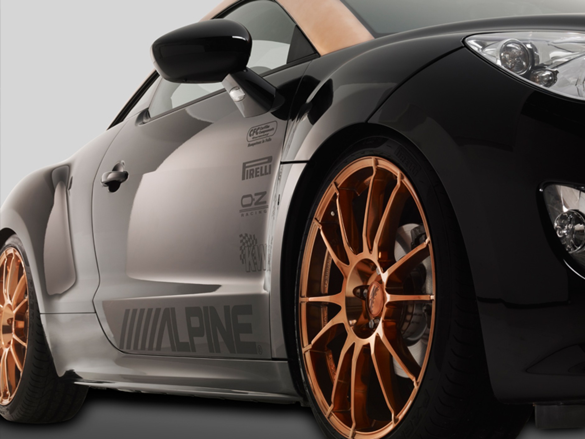 Nowy samochód demonstracyjny Alpine