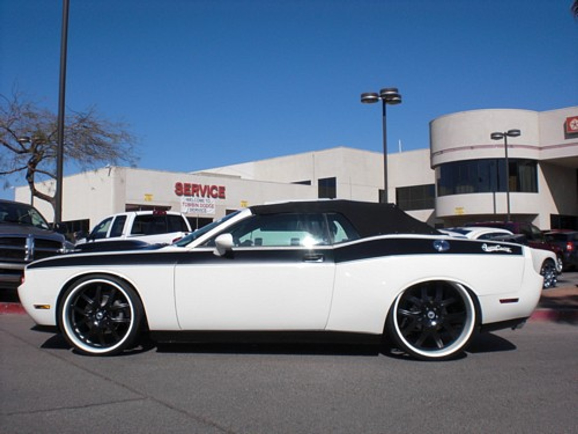 Dodge Challenger R/T:  Po prostu Odpicowany