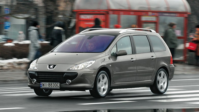 Kompaktowe kombi z dieslem za 10-20 tys. zł