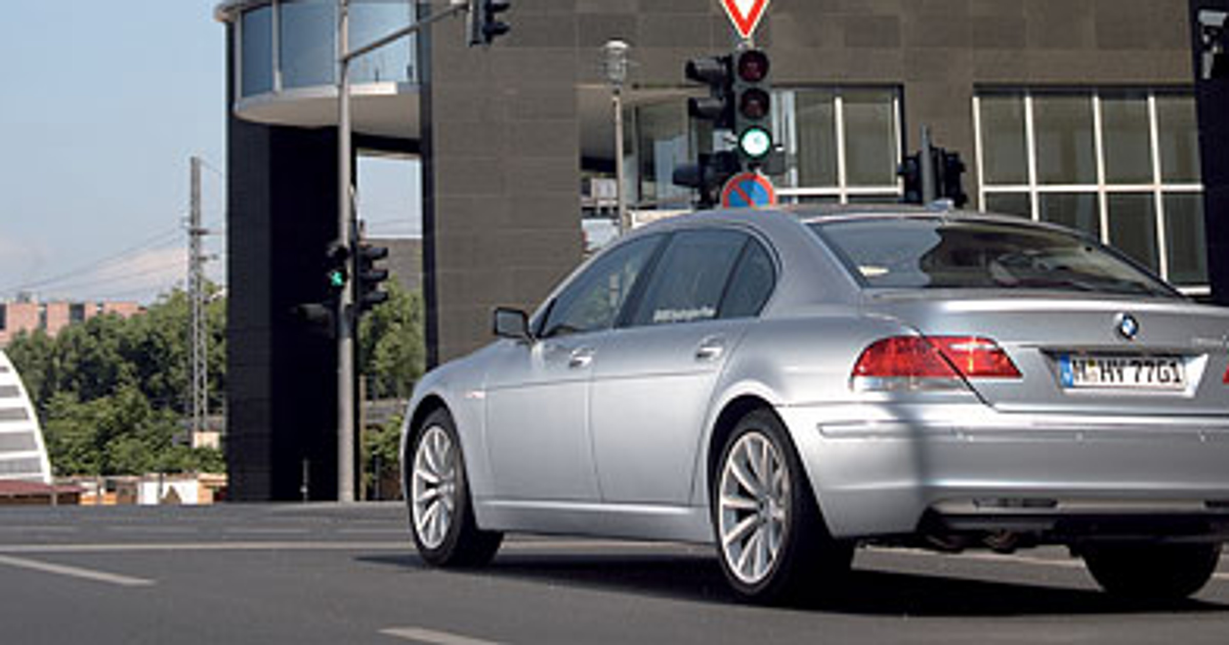 BMW Hydrogen 7 – początek ery wodoru