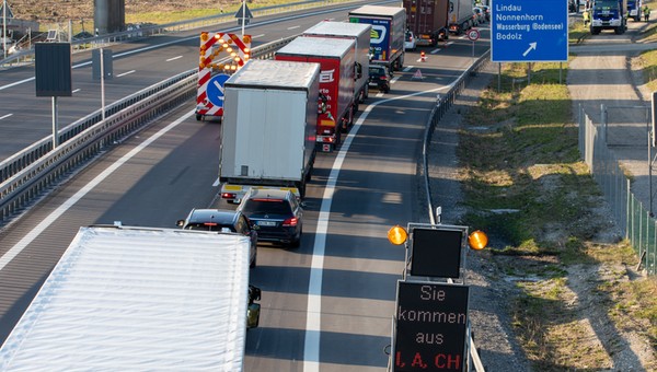 Na niemieckich drogach będą niewidzialne systemy sprawdzające masę pojazdów. Mandat to prawie 2 tys. zł