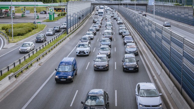 shutterstock 2162936399