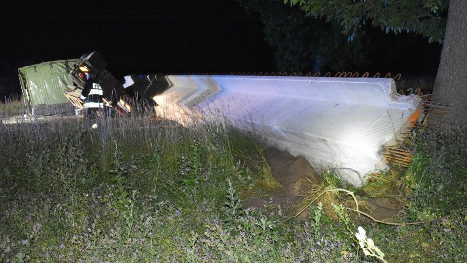 Obraz pochodzący z serwisu https://zawiercie.policja.gov.pl/k30/informacje/wiadomosci/388598,Powaznie-wygladajaca-kolizja.html