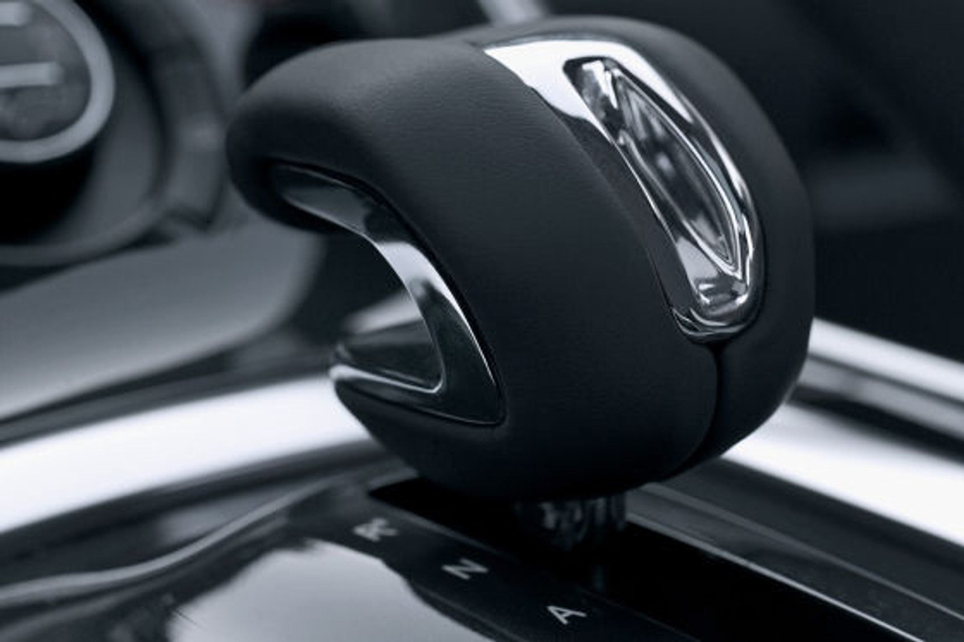 peugeot_3008_hybrydowy