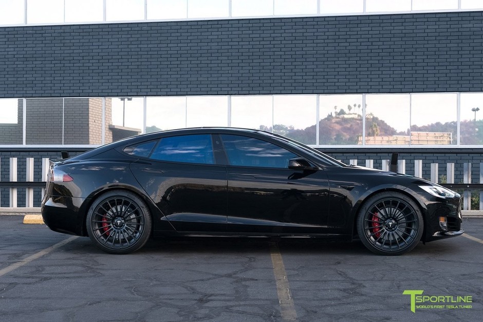 Tesla Model S P100D – szlif T Sportline