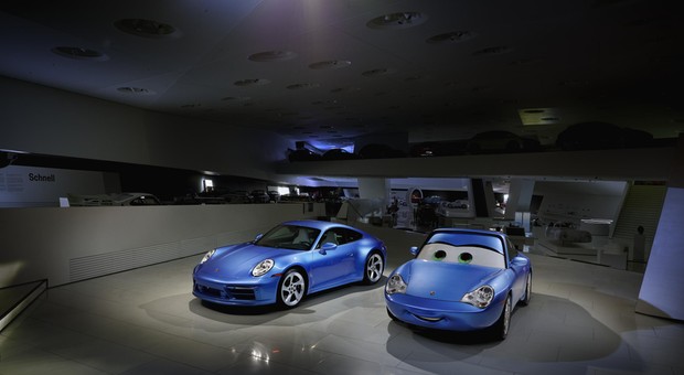 Porsche zlicytuje w szczytnym celu Sally Carrerę z bajki "Auta"