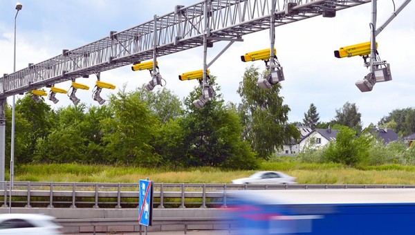 Kierowcy zaczną respektować przepisy. Setki kilometrów dróg zostanie objętych odcinkowym pomiarem prędkości