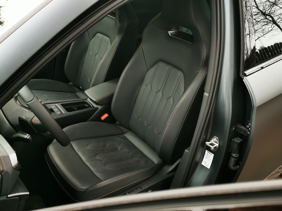 Cupra Formentor 1.4 e-Hybrid 245 KM