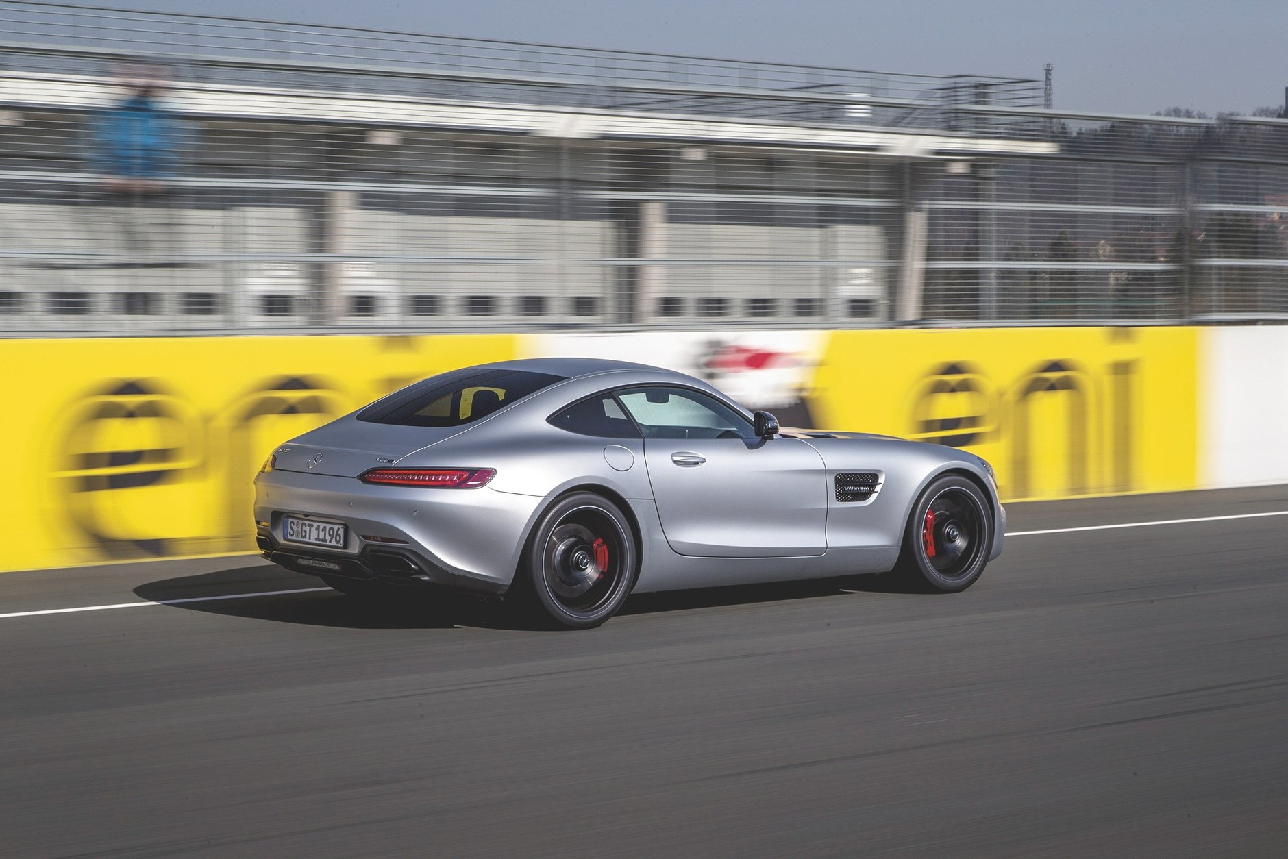 Porównanie: Mercedes-AMG GT S kontra Porsche 911 Turbo