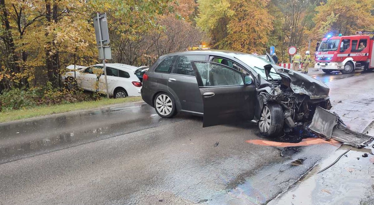 Seria niebezpiecznych wypadków w okolicach Olkusza. Na szczęście nikt nie zginął