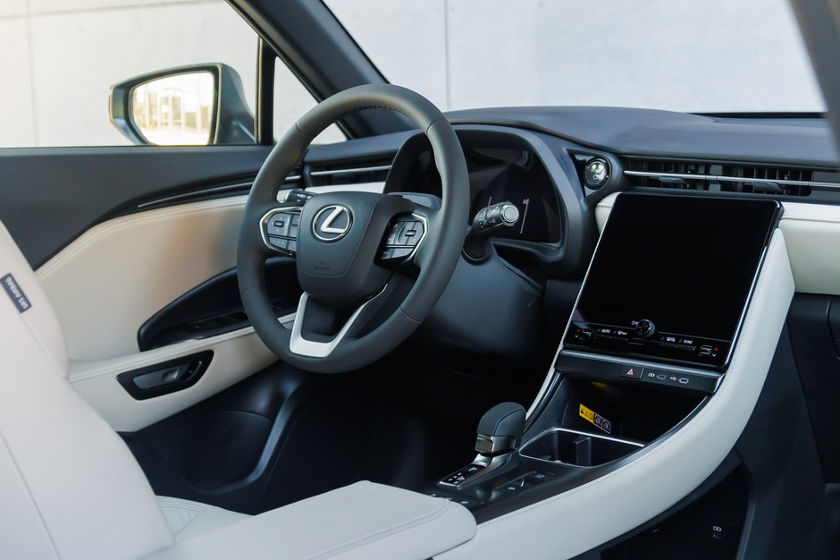 Lexus LBX