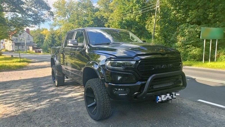 Odzyskany Dodge kilka godzin wcześniej został skradziony w Niemczech