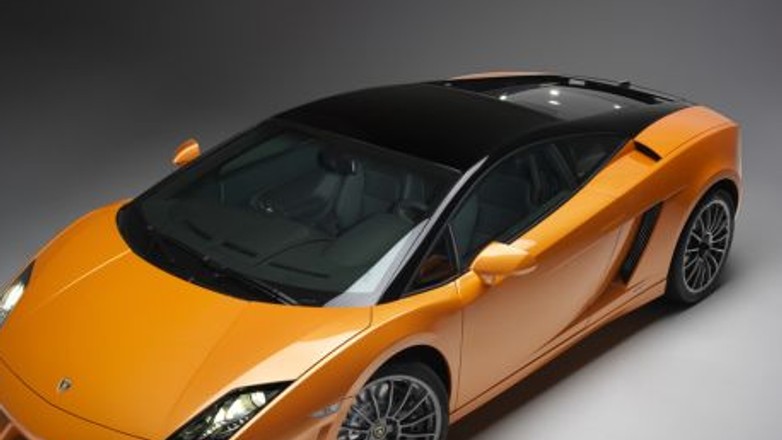 Gallardo Bicolore – Włosi bawią się kolorami