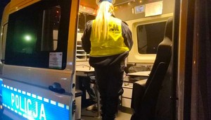 To była zwykła kontrola drogowa. Policjanci zatrzymali ich oboje