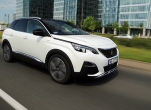 Peugeot 3008 HYbrid4 - nie tylko do oszczędzania