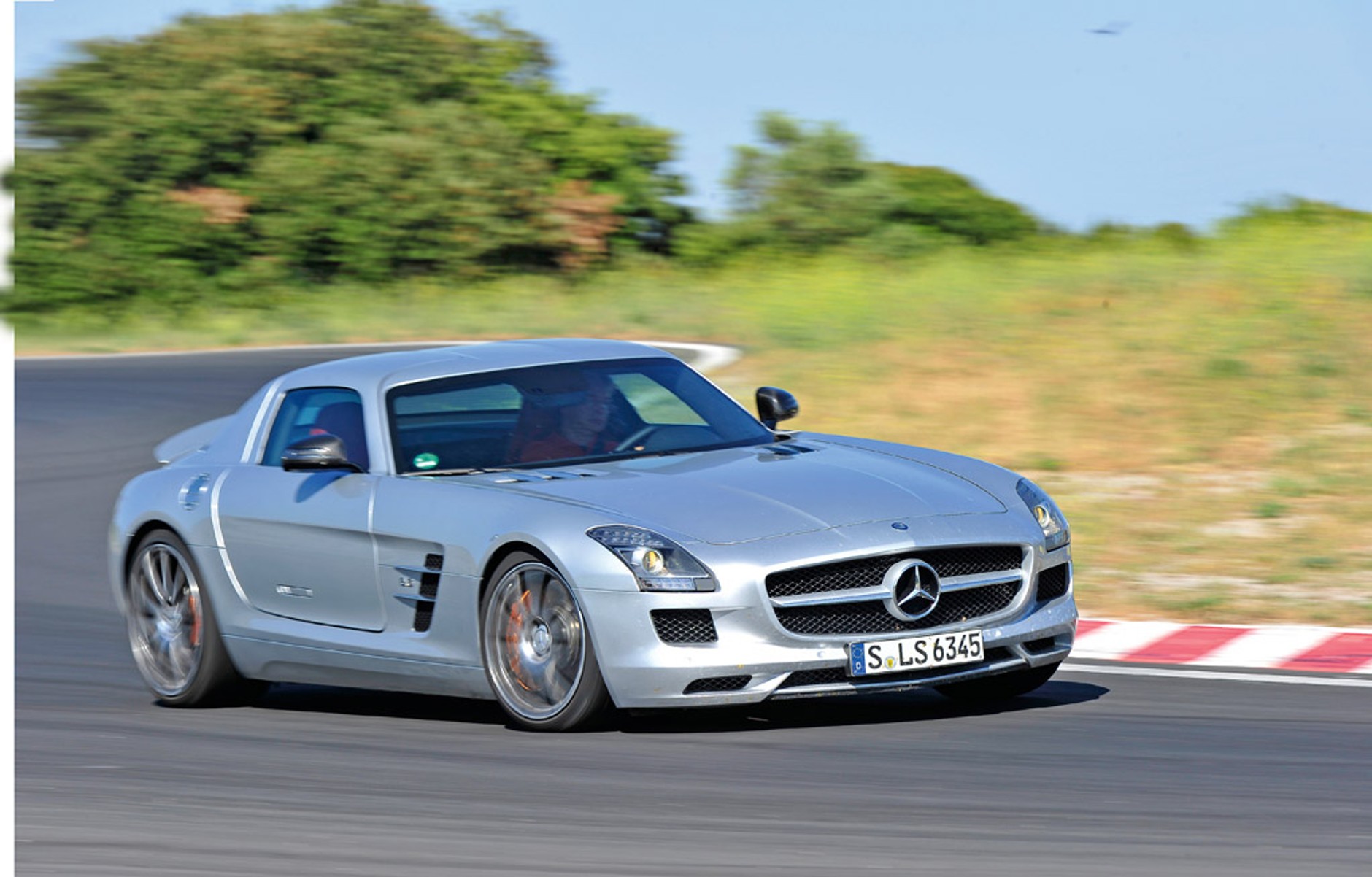 Wybieramy najlepsze sportowe auto świata