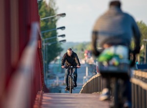 O tym rowerzyści nie mogą nigdy zapominać. Grożą surowe mandaty