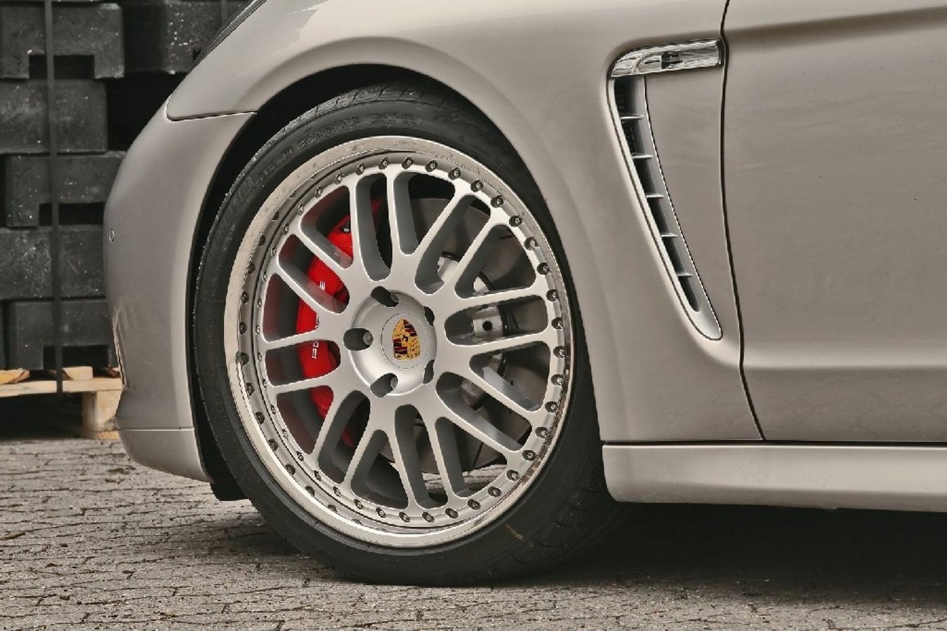 Porsche Panamera - Dodatkowe 50 KM dzięki modyfikacji komputera