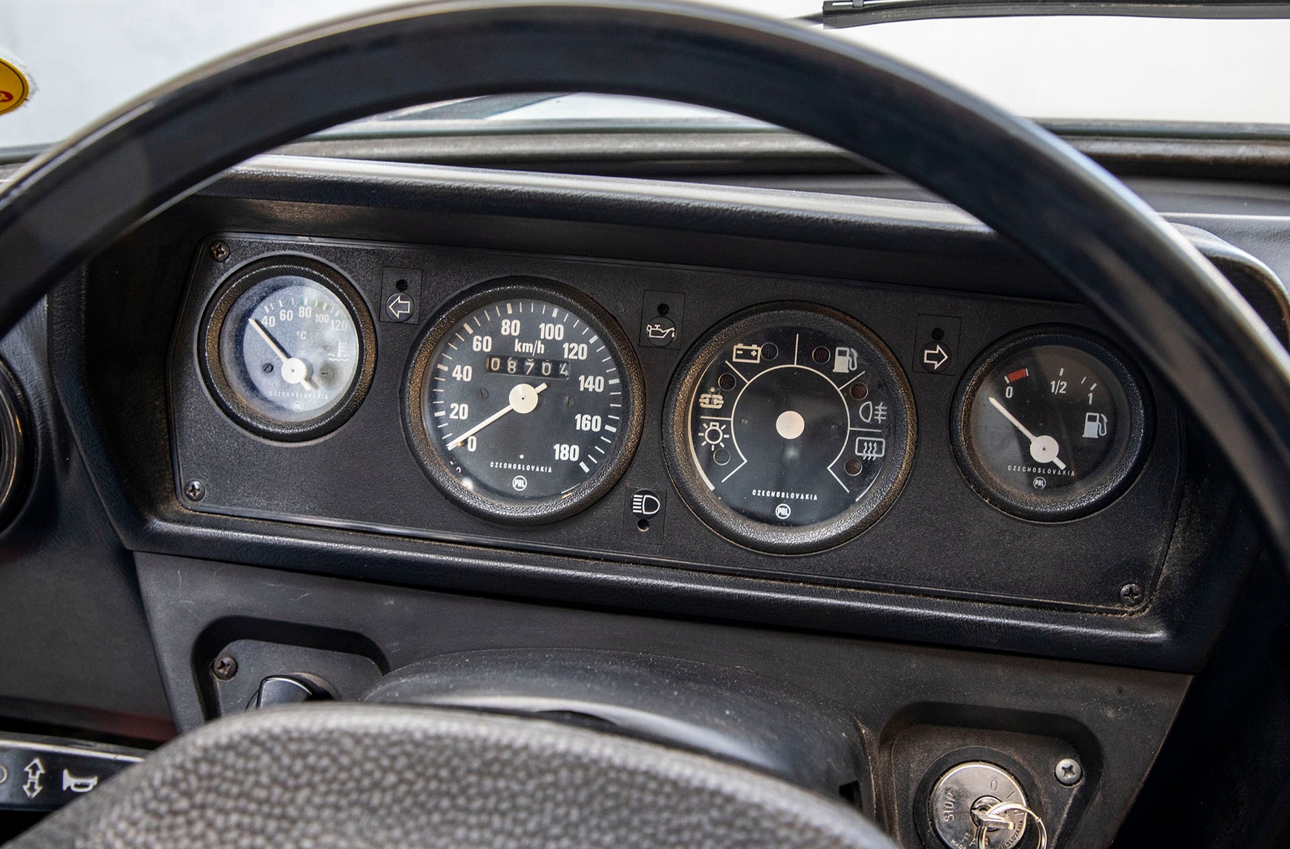 Skoda 105 L kontra Dacia 1300 - niedyskretne uroki wschodu