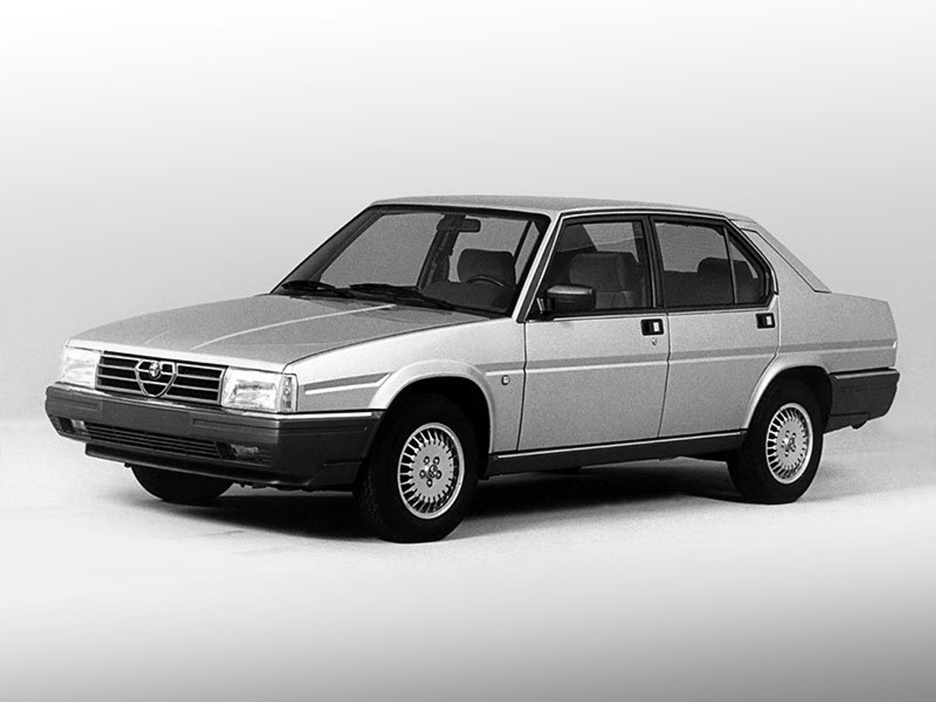 Alfa Romeo 90