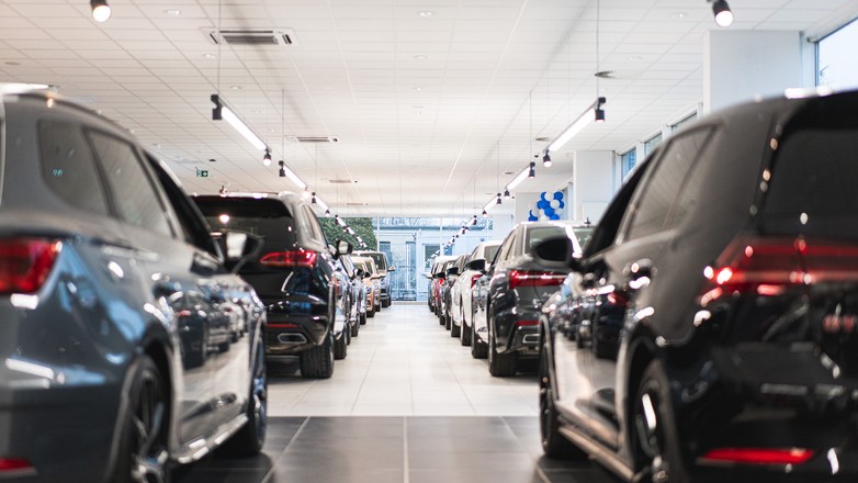 Volkswagen Financial Services Store