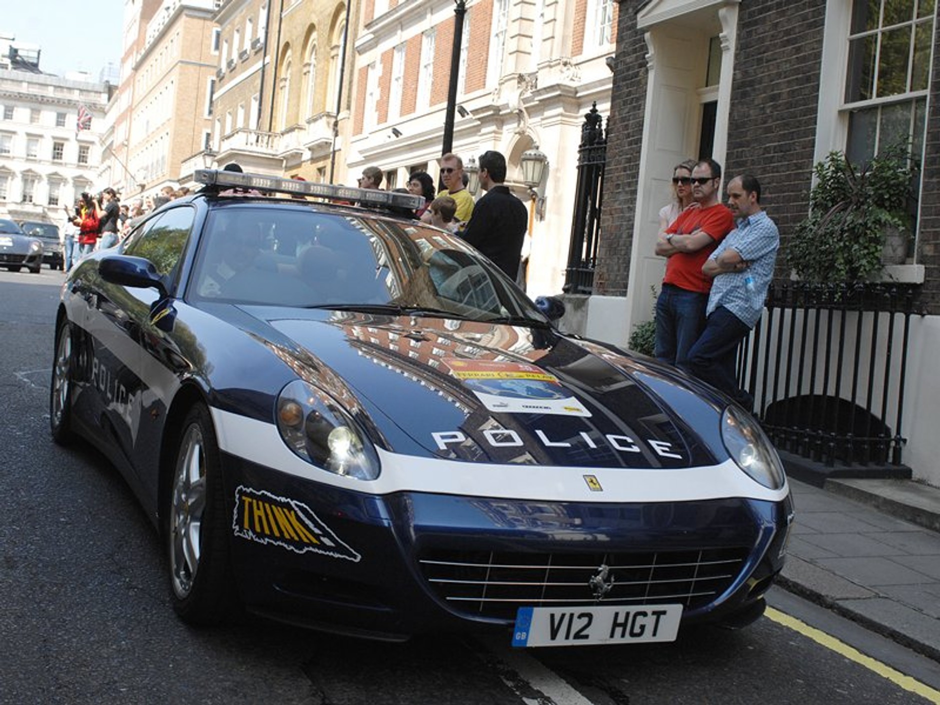 Burzliwe obchody 60-lecia Ferrari