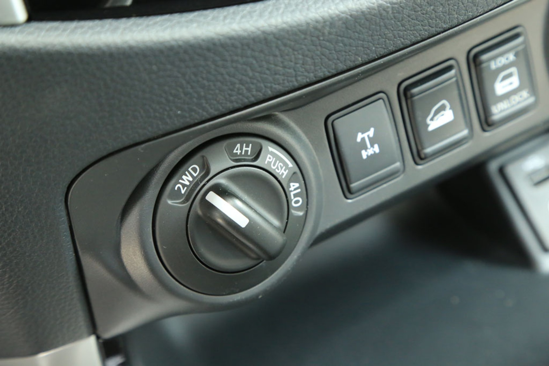 Crossover wśród pikapów - test Nissana Navara Double Cab dCi 190