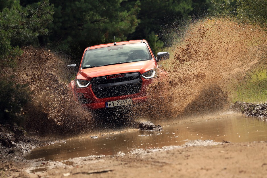Isuzu D-Max Arctic Truck AT 35 (2022 r., 3. generacja)