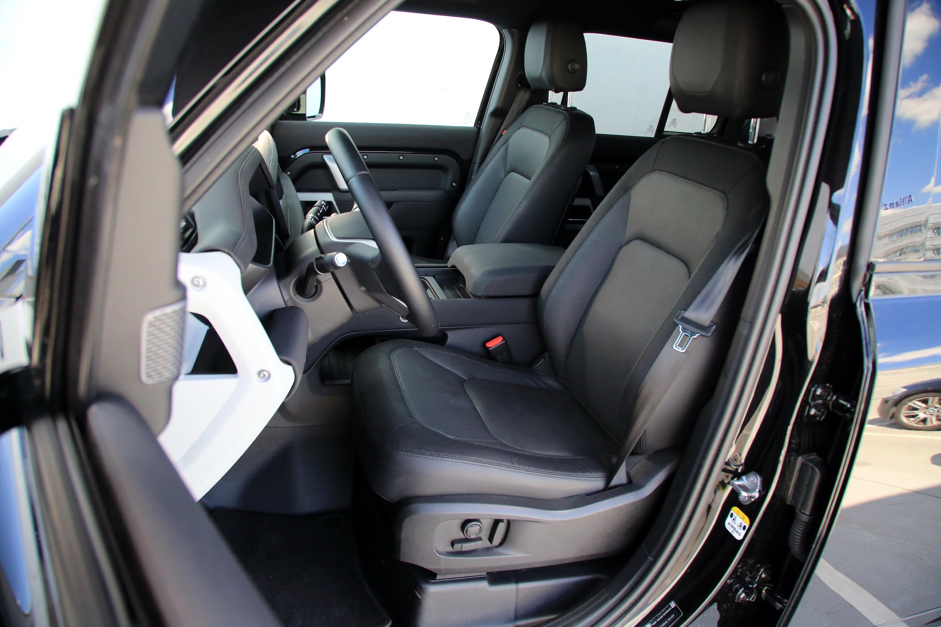 Land Rover Defender 110