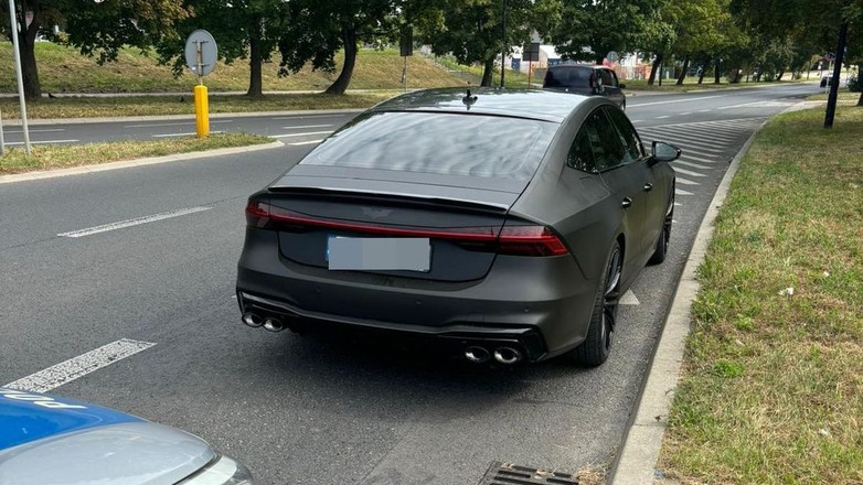 Został zatrzymany dzień przed upływem zakazu prowadzenia pojazdów