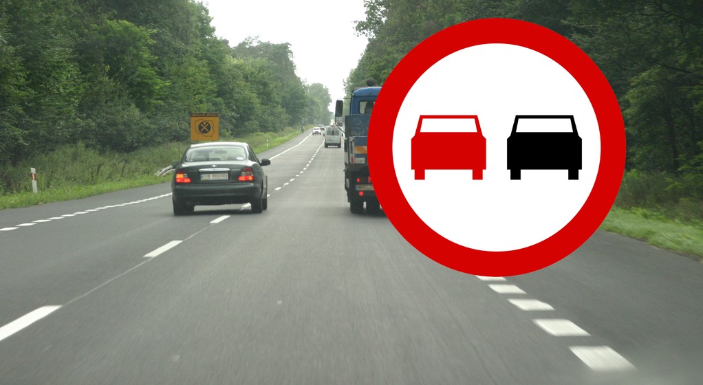 Wyprzedzanie – zdjęcie ilustracyjne