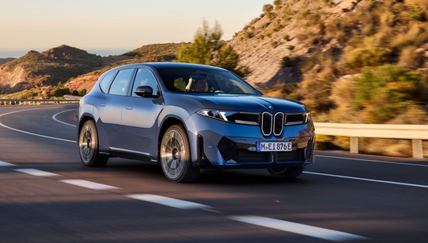 BMW iX3 wprowadza nas do przyszłości motoryzacji. Neue Klasse to prawdziwy game changer