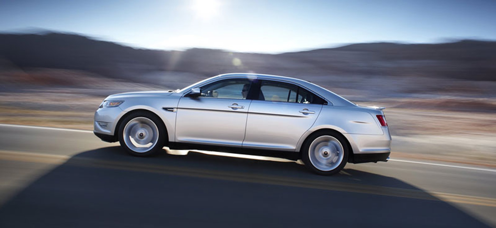 Ford Taurus SHO – rodzinny sedan w najostrzejszej wersji