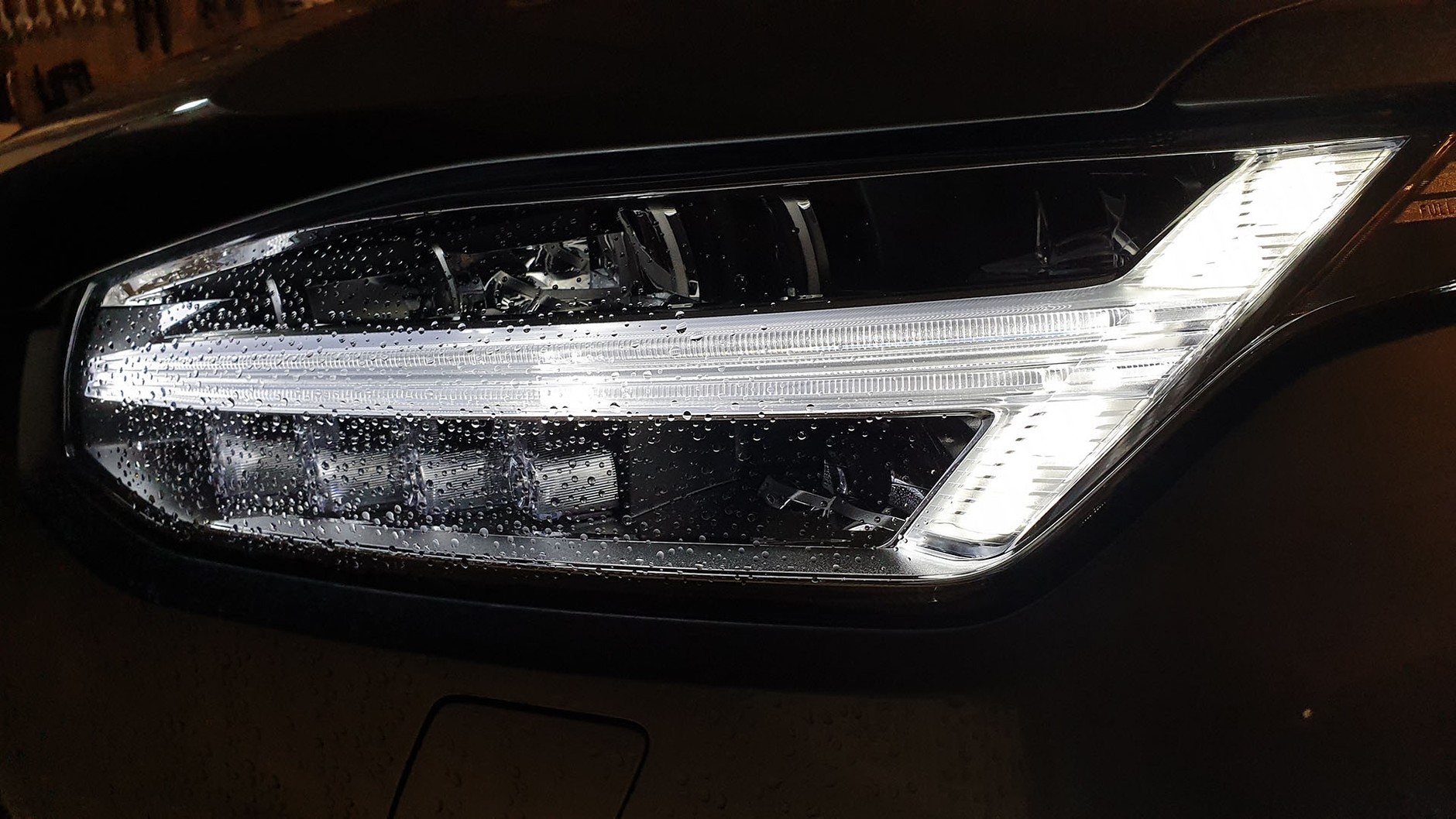 Volvo XC90 – która hybryda będzie lepszym wyborem