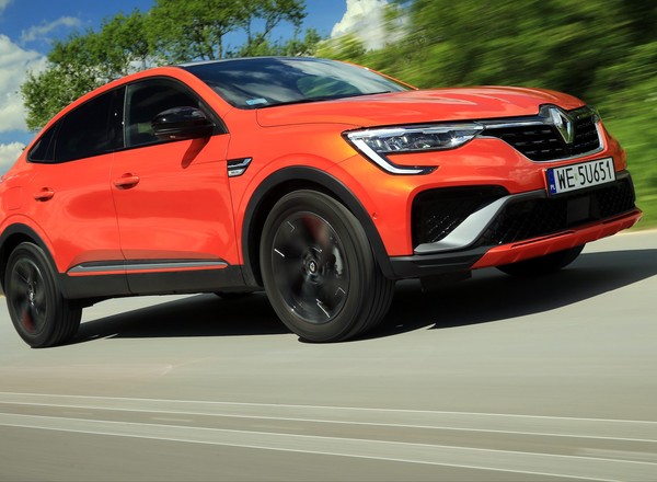 Renault Arkana 1.3 TCe 160 R.S. Line – intrygujący design i mikrowsparcie prądu