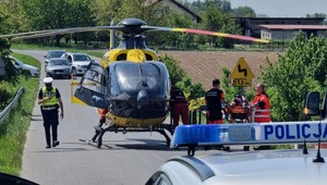 Wjechał motocyklem w barierki. Na sumieniu miał nie tylko promile