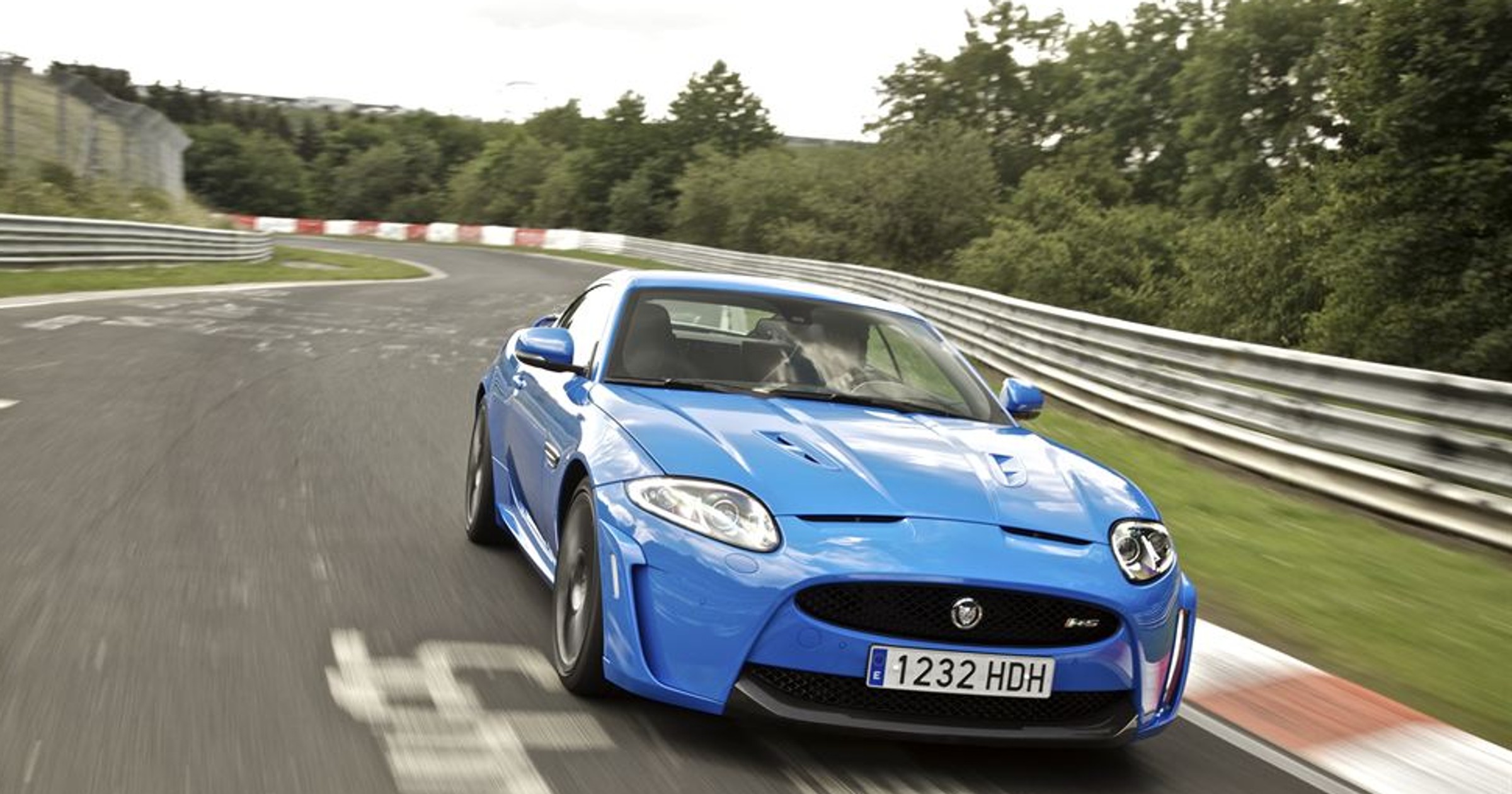 Jaguar XKR-S: Sportowiec roku