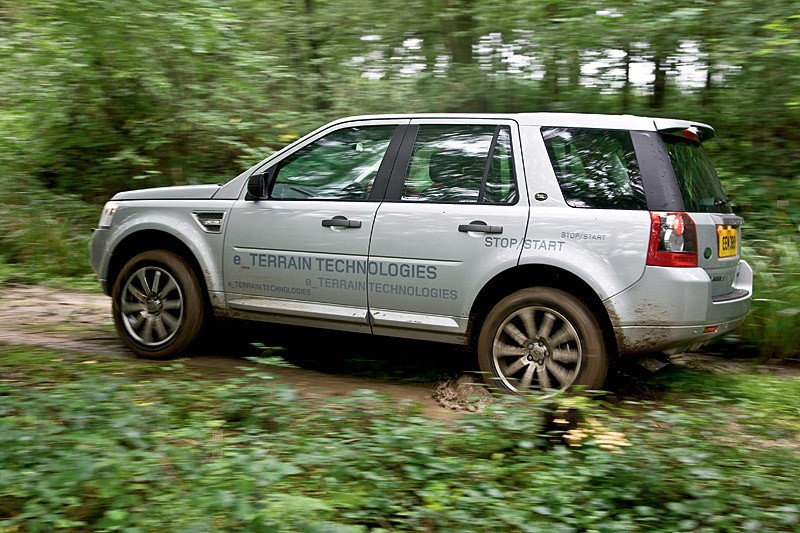 Genewa 2009: limitowany Range Rover Westminster i stop/start dla Freelandera 2