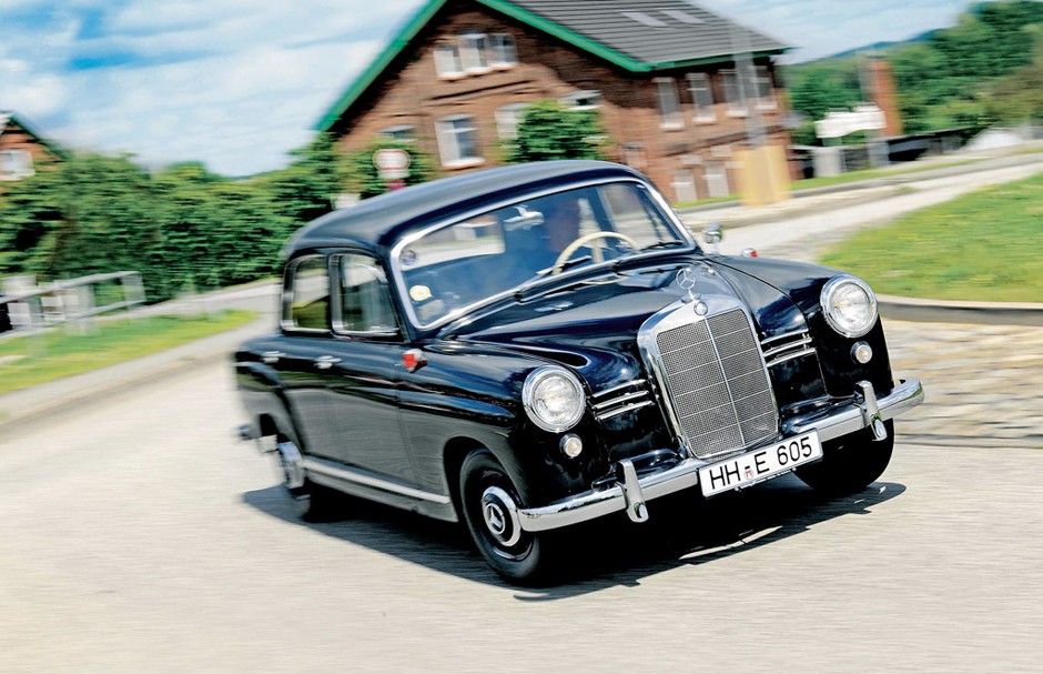 Większość Mercedesów „pontonów” miała pracowite życie – jeśli nie u bauera, to na taksówce. Temu konkretnemu egzemplarzowi się upiekło. Jego przebieg to tylko 5532 km.
