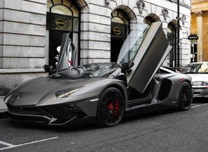 Lamborghini Patryka Vegi zostało zlicytowane. Wcześniej je stracił
