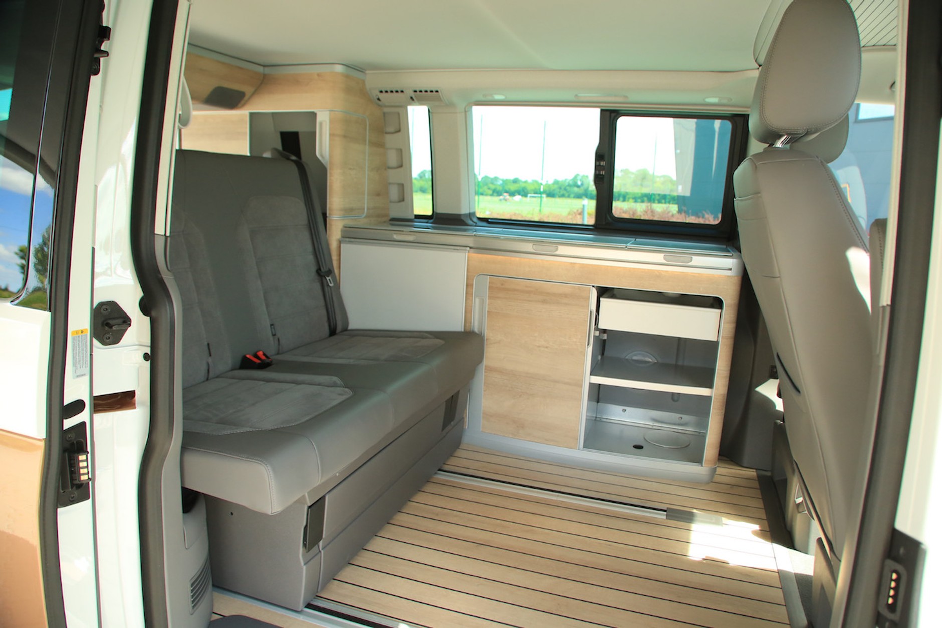 Volkswagen California 6.1