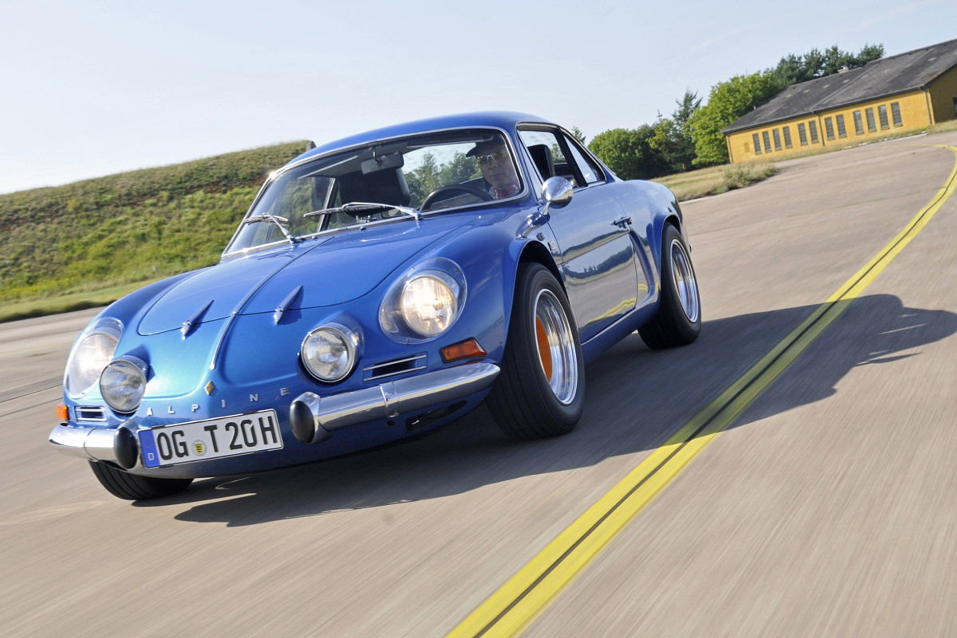 Alpine A110
