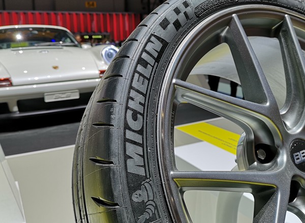 Sportowe osiągi również w SUV-ie – rodzina Michelin Pilot Sport się powiększa