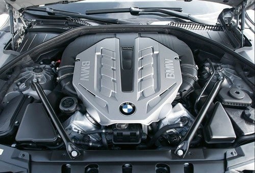 BMW serii 7: pierwsze zdjęcia piątej generacji