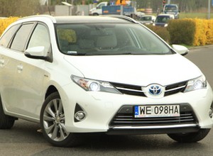 Rozbijesz auto – dostaniesz hybrydę